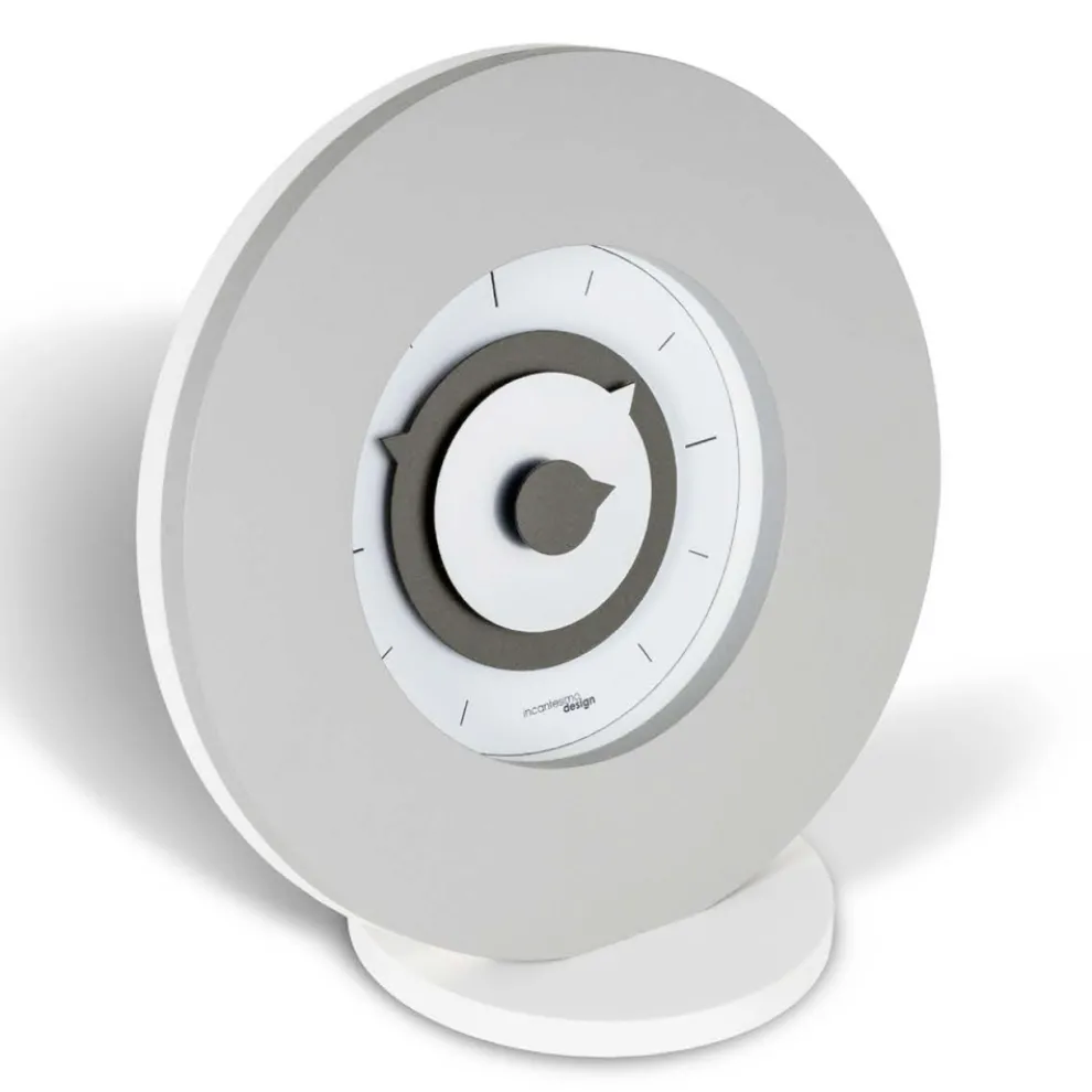 Tischuhr aus hochdichtem, halbexpandiertem PVC, hergestellt in Italien – hübsch