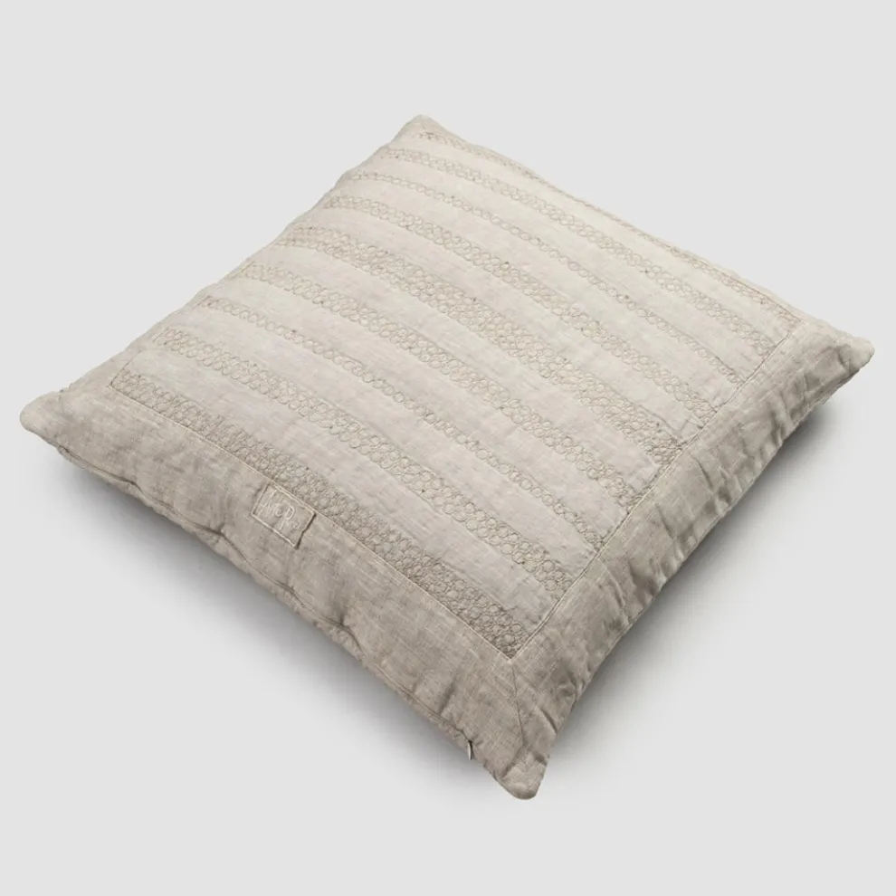 Quadratischer Kissenbezug aus Kreideleinen oder Retro-Dekor mit Kugelnstickerei und Rahmen - Ellenbogen