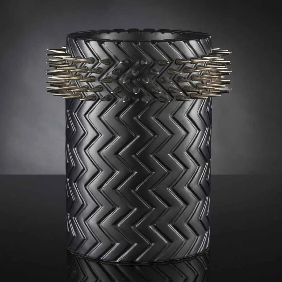 Handgefertigte Ziervase aus mattschwarzer Keramik - Jungle