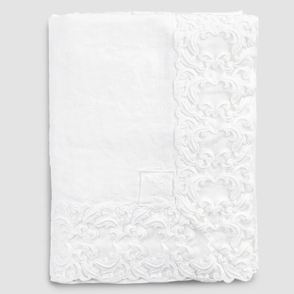 Tischdecke aus weißem Leinen oder Butter mit rechteckigem Farnese-Spitzendesign - Kippel