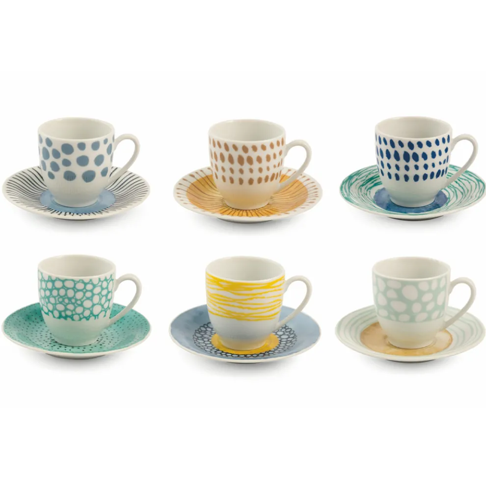 Kaffeetassen mit Untertasse aus farbigem Porzellan 12 Stück - Hintergrund