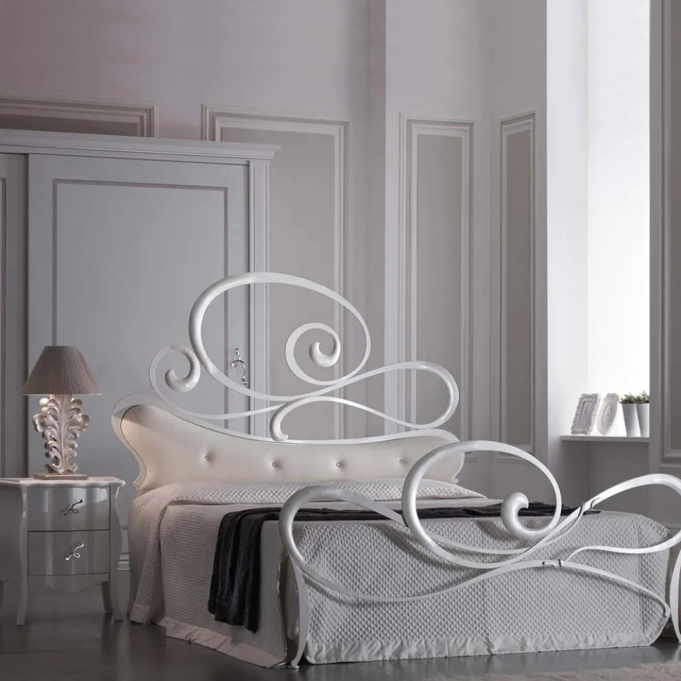 Doppelbett aus Eisen mit passendem Fußteil, hergestellt in Italien – Laser