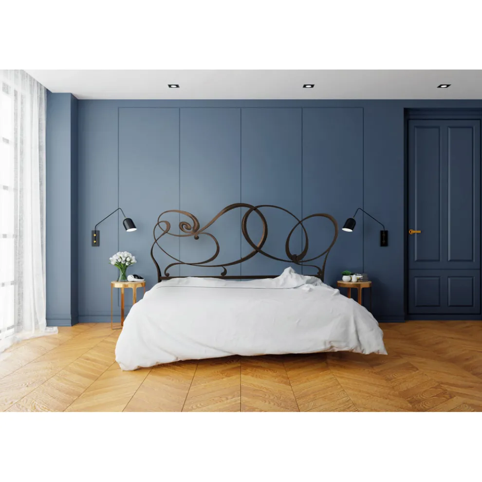 Doppelbett mit Kopfteil aus Eisenrohr, hergestellt in Italien – Kenzo