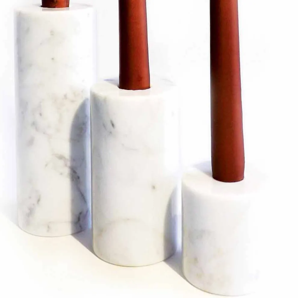 Zusammensetzung von 3 Kerzenhaltern aus weißem Carrara-Marmor Made in Italy - Astol
