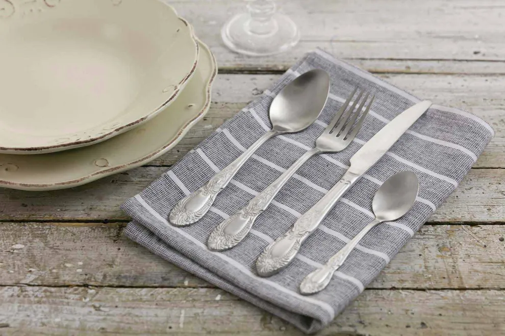 Full-Service-Set mit 24 Teilen Design Satin Steel - Fantasy1