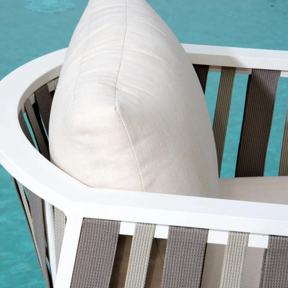 Outdoor Lounge aus weißem Aluminium und cremefarbenen Polstern - Relaz