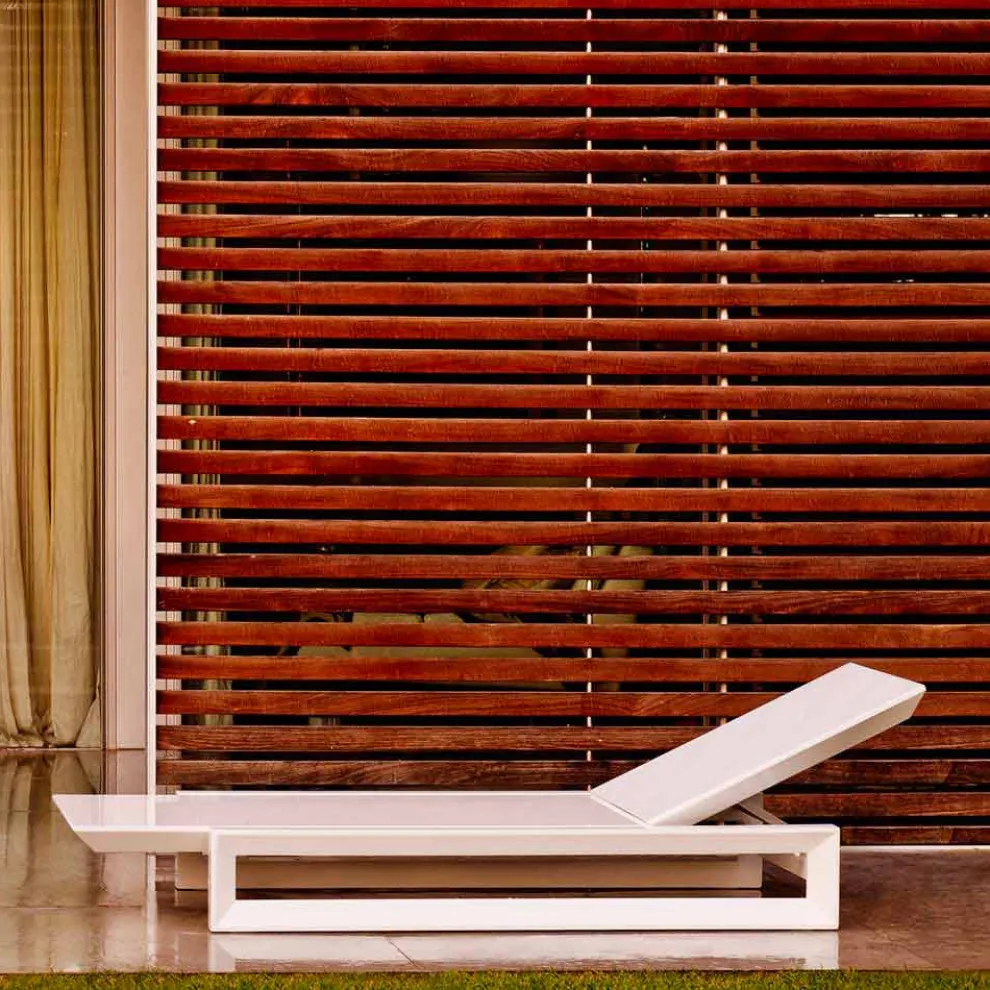 Vondom Frame Sonnenliege aus weißem Polyethylen, zeitgemäßes Design