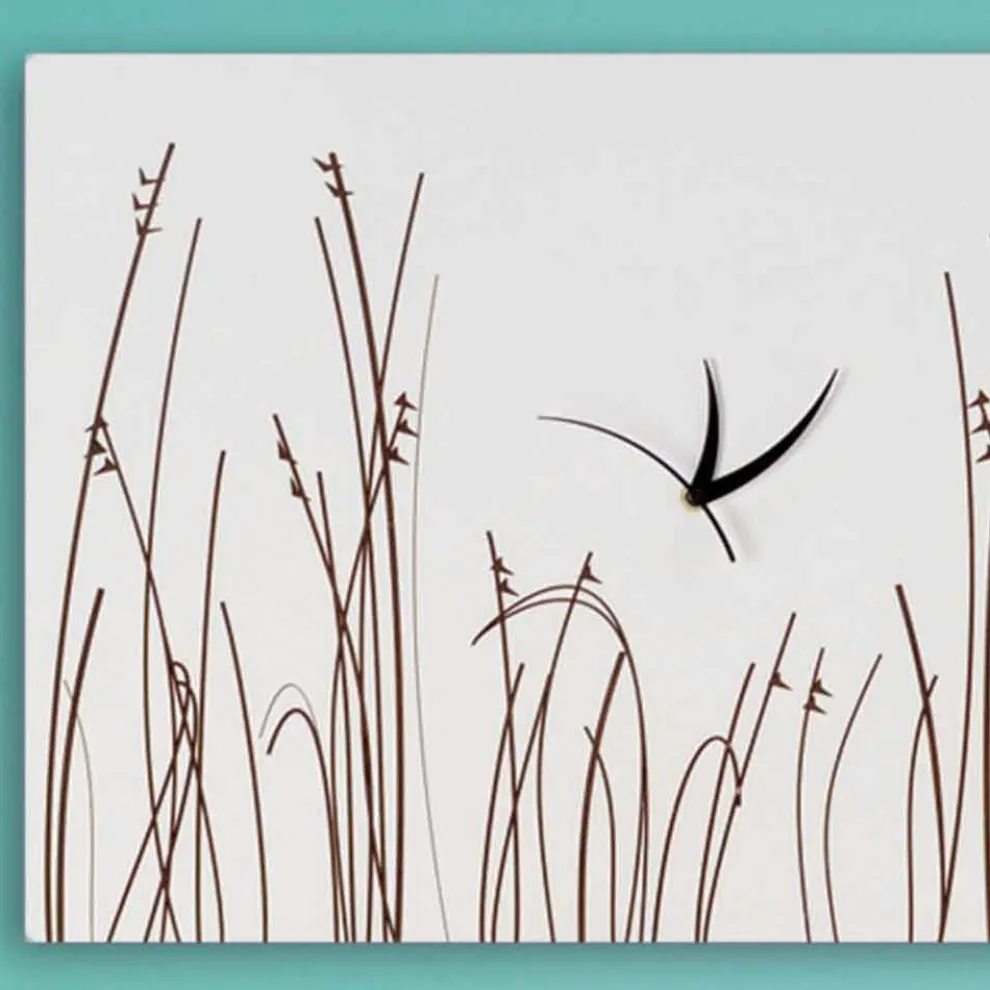 Rechteckige moderne Design-Wanduhr aus weißem Holz - filigran