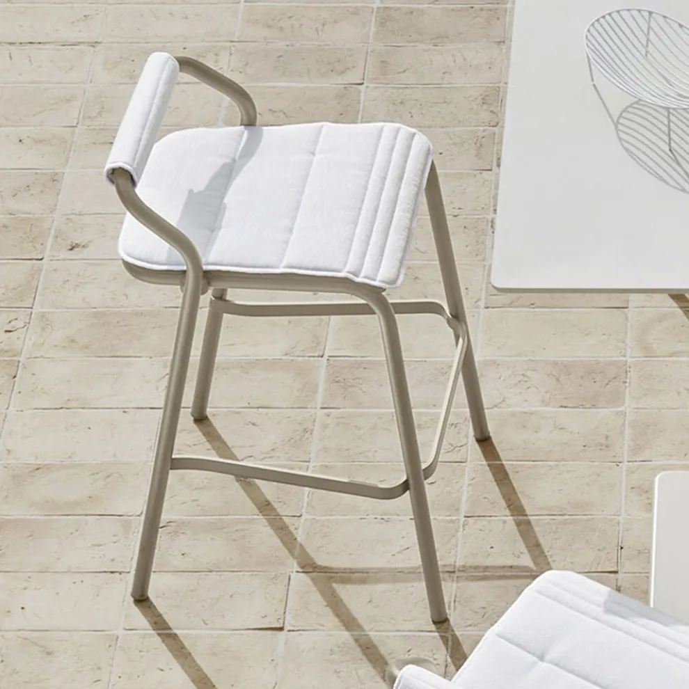 Outdoor Hocker mit Kissen Made in Italy - Noss by Varaschin