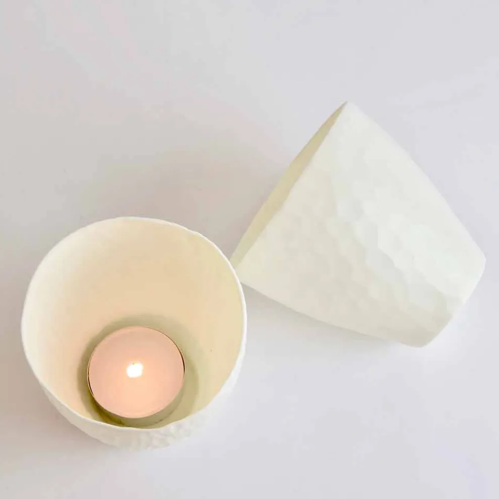 Design Kerzenhalter aus verziertem weißem Porzellan 3 Stück - Arcireale