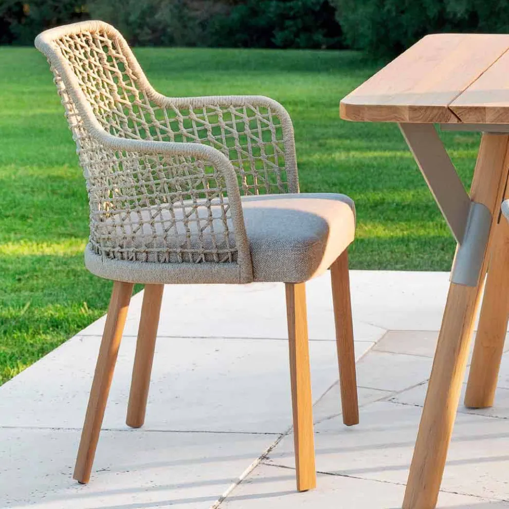 Moderner Gartensessel aus massivem Irokoholz Varaschin Emma