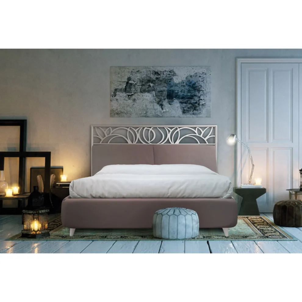 Doppelbett mit eisernem Kopfteil und Kissen, hergestellt in Italien – Peter