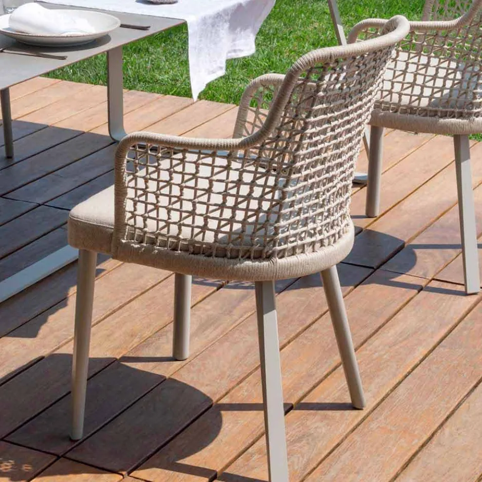 Moderner Outdoor-Sessel aus Stoff und Aluminium Varaschin Emma