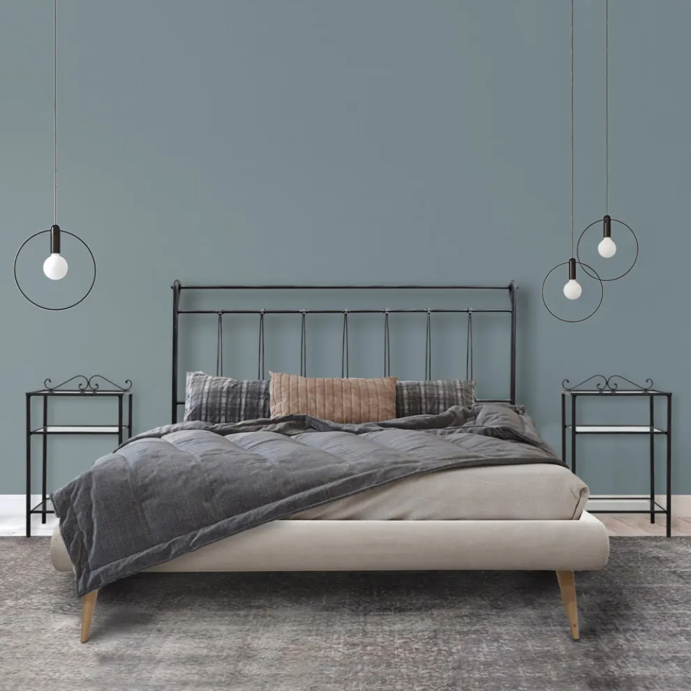 Gepolstertes Doppelbett mit Matratze und 2 Nachttischen, hergestellt in Italien – Rolly