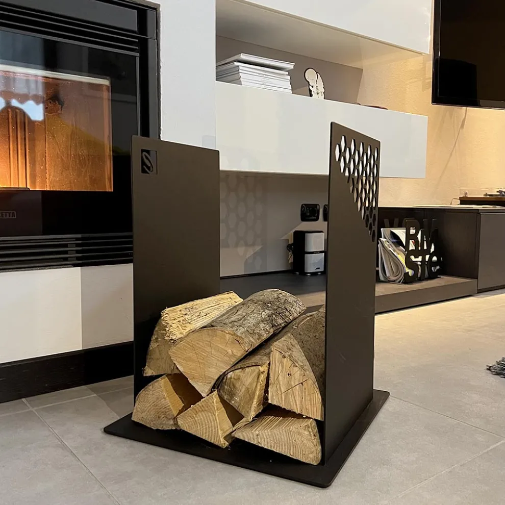 Moderner Brennholzhalter aus schwarzem Stahl für den Innenbereich - Scirocco