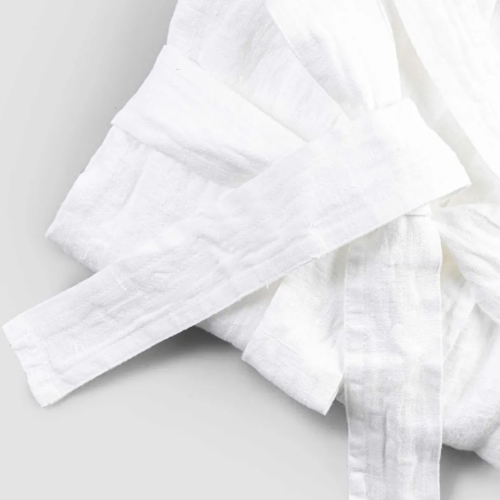 Schwerer weißer Bademantel aus Leinen mit italienischer Luxushaube - Palace