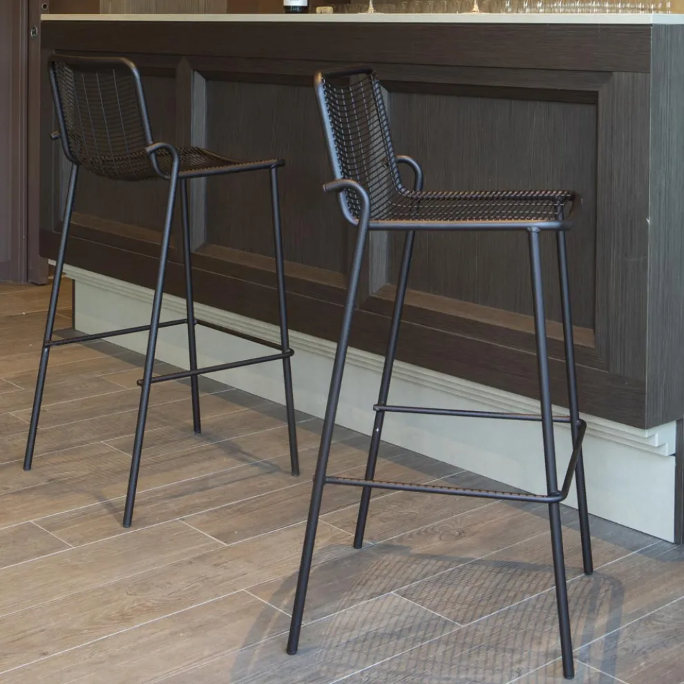 Stapelbarer Outdoor-Hocker aus Metall Made in Italy 2 Stück - Vikas