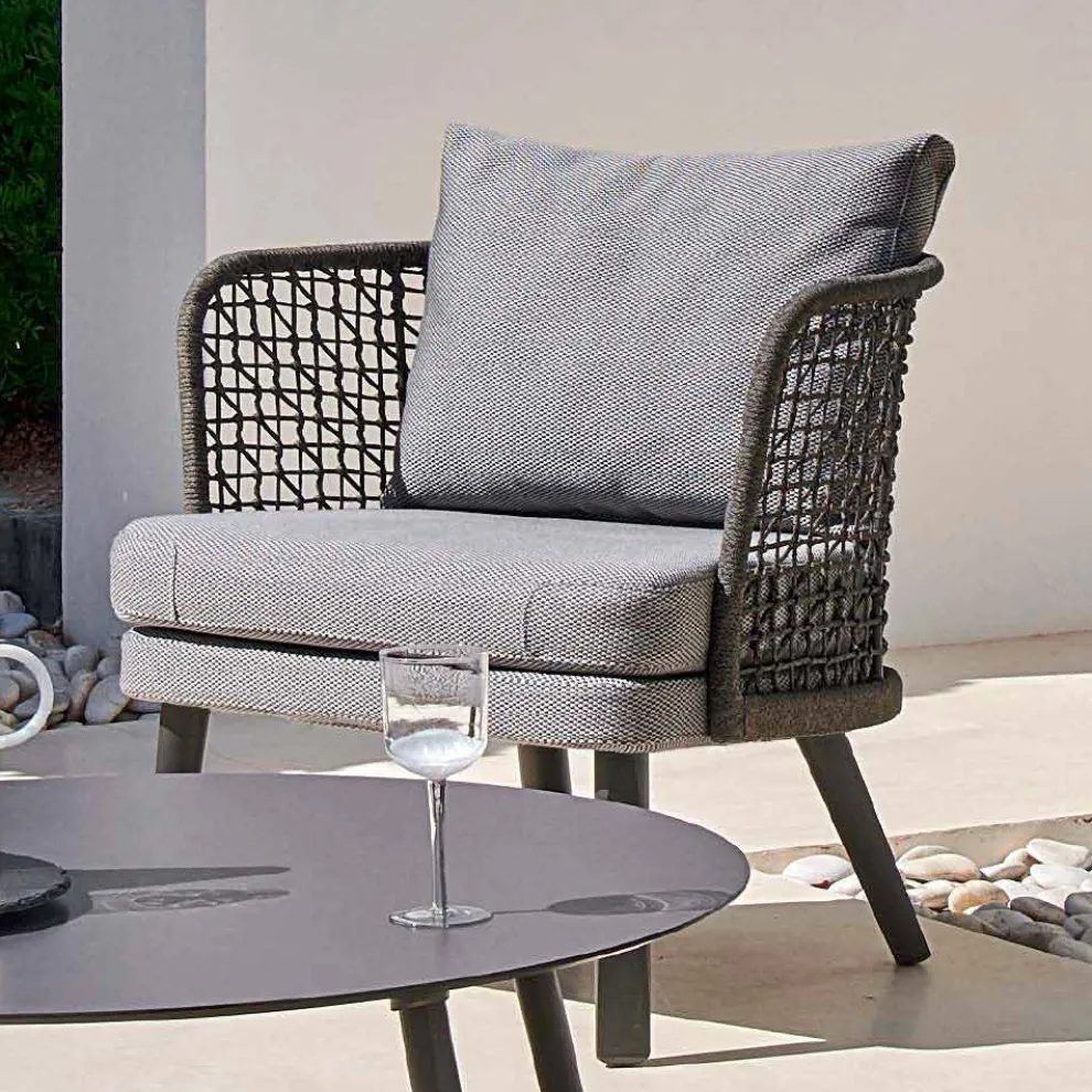 Gepolsterter Gartensessel aus Metall und Stoff Varaschin Emma