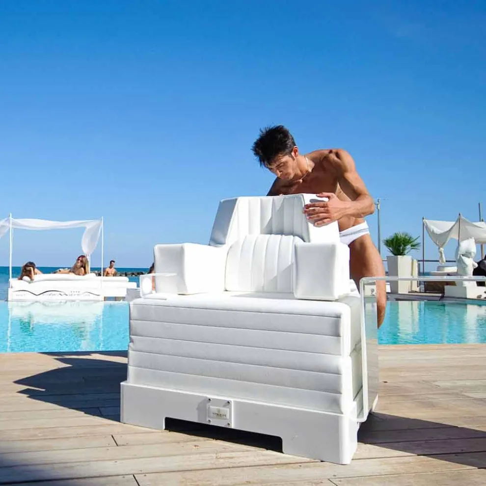 Schwimmendes Design Loungesofa weiß  Sit in Pool Model Luxury