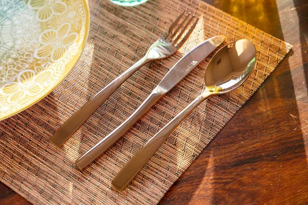 Luxus 24-teiliges Besteckset aus Stahl mit Design - Wisconsin