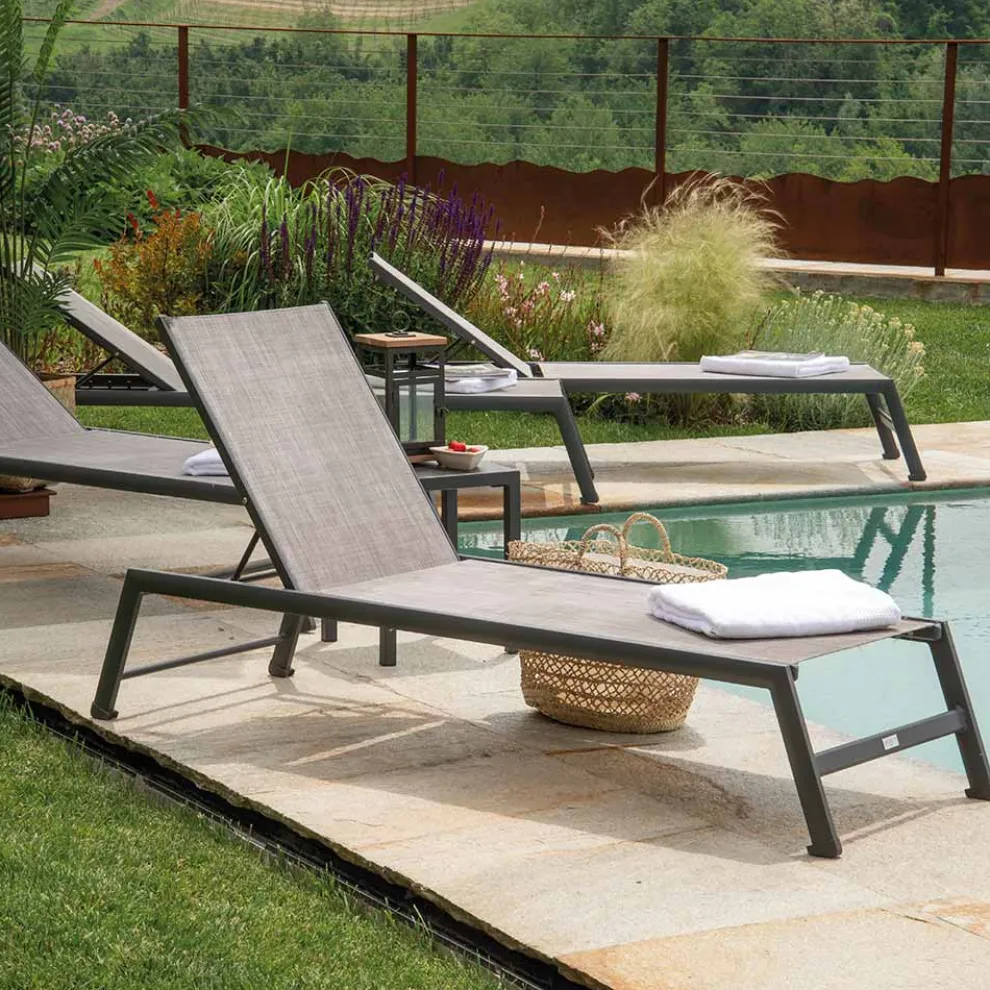 Outdoor-Liege aus Aluminium mit verschiedenen Oberflächen - Sheet