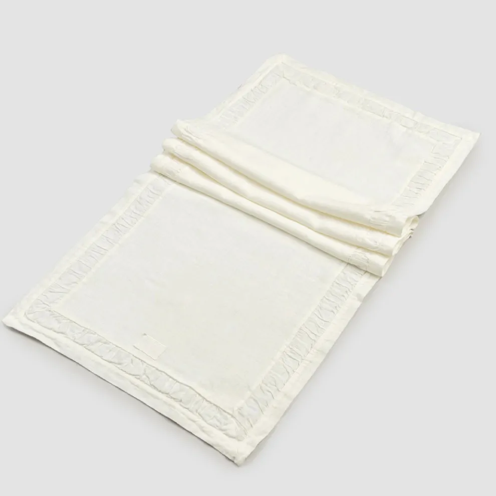 Natürlicher weißer schwerer Leinenläufer mit italienischer Luxusprägung - Limao