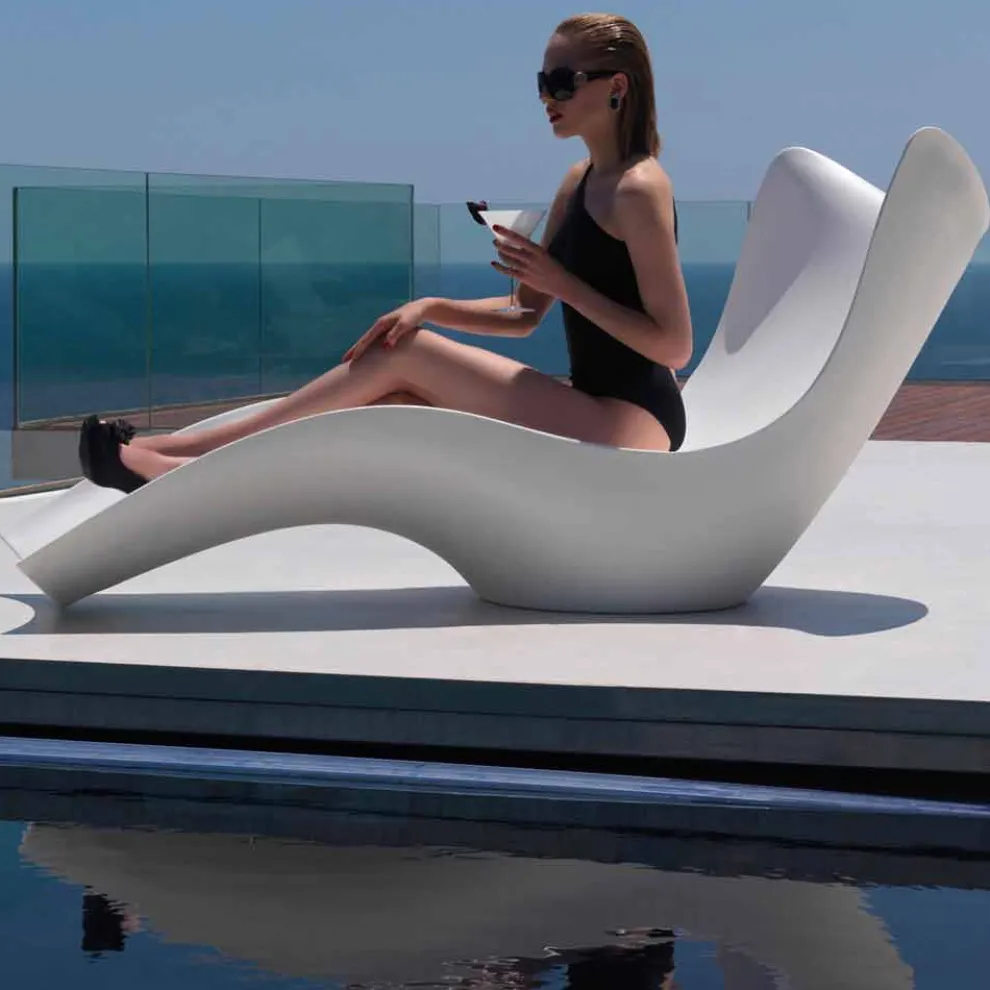 Moderne Sonnenliege aus Polyethylen, Surf by Vondom, 2 Stücke