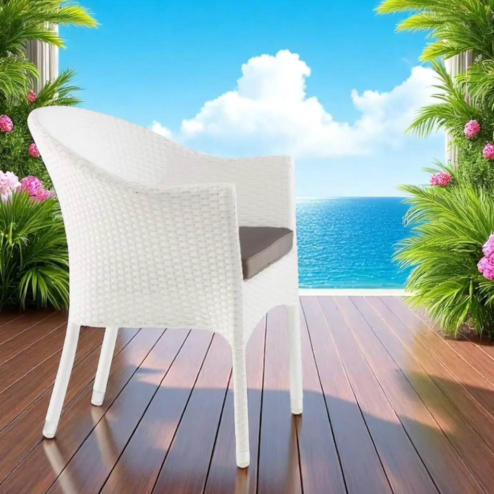 Stapelbarer Stuhl aus Aluminium mit weißem Korbgeflecht - Bruma