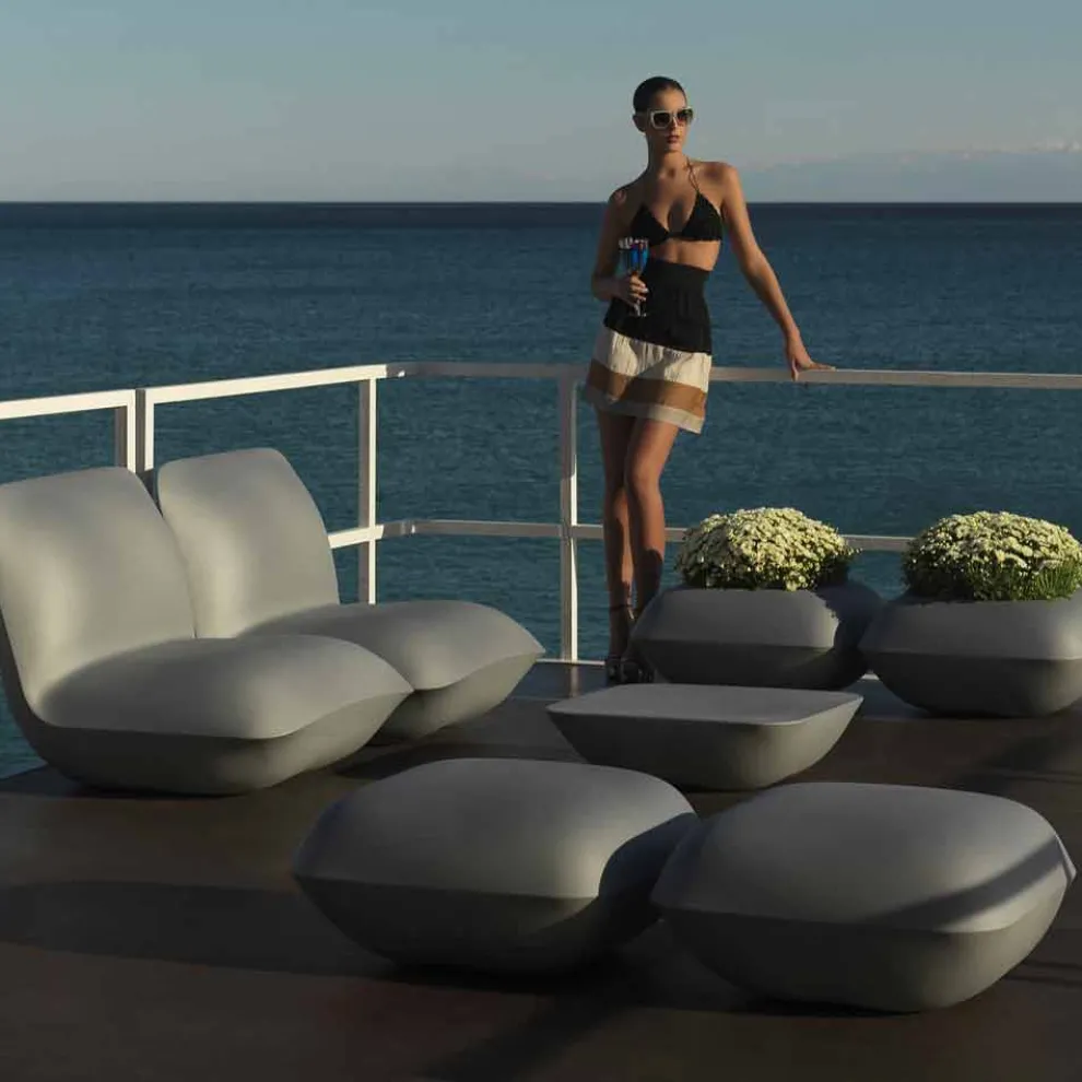 Moden Design Outdoor-Hocker Pillow von Vondom, aus Polyethylen. 67 x 67 cm