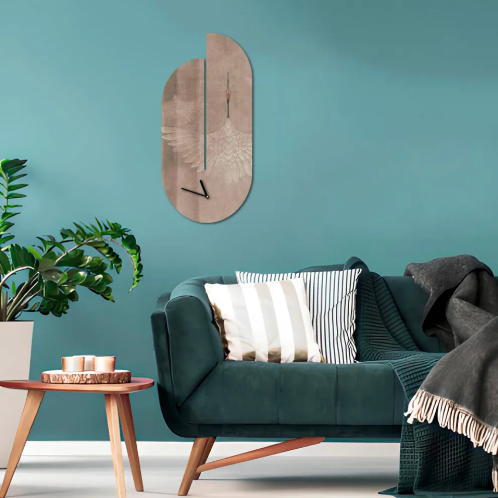 Holzuhr mit Reiher-Aufdruck, hergestellt in Italien – Palau