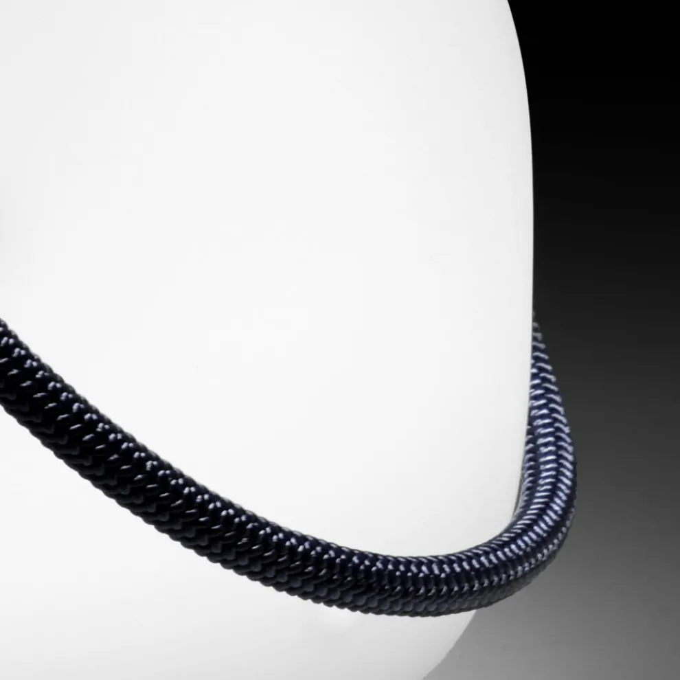 Gartenlampe aus Polyethylen mit Griff Made in Italy - Galicien