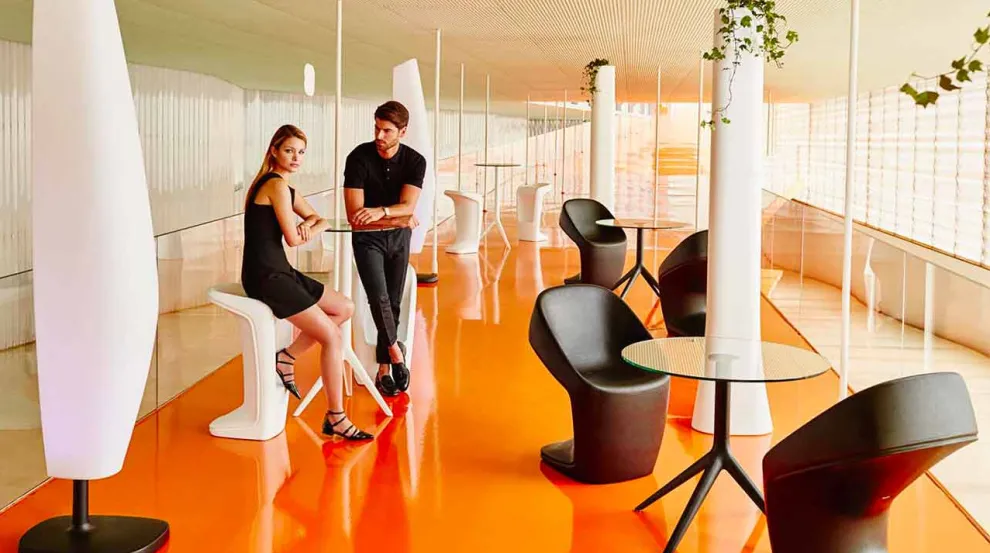 Moderner Outdoor Hocker Ufo von Vondom aus Polyethylen