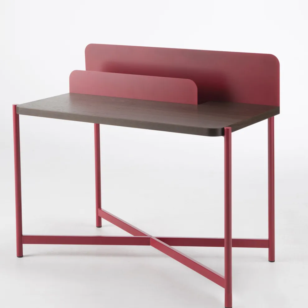 Moderner Schreibtisch aus farbigem Metall und Eichenholz im italienischen Design - Nadin