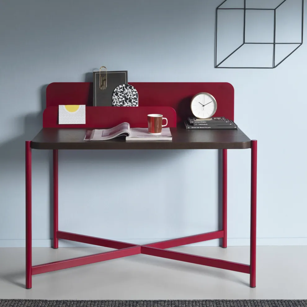 Moderner Schreibtisch aus farbigem Metall und Eichenholz im italienischen Design - Nadin