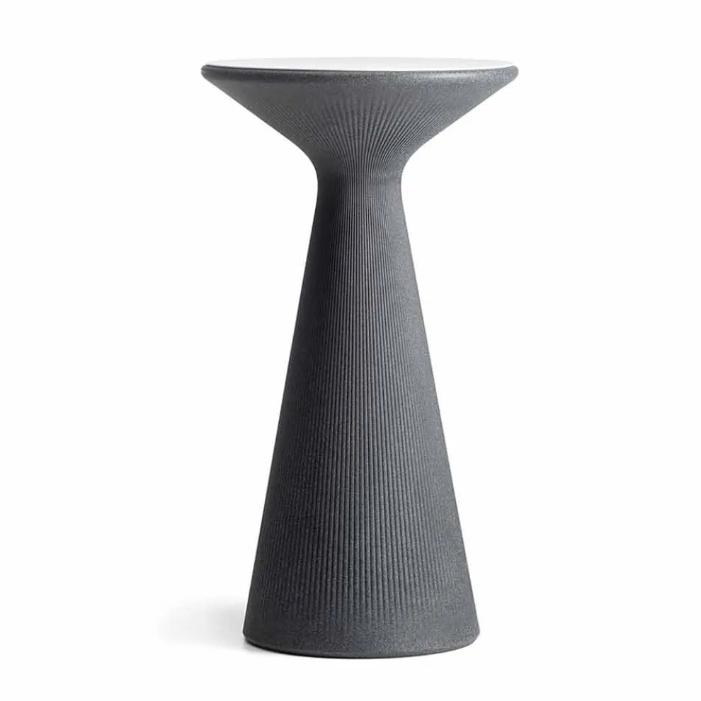 Hoher runder Couchtisch im Freien aus Polyethylen und HPL Made in Italy - Desmond