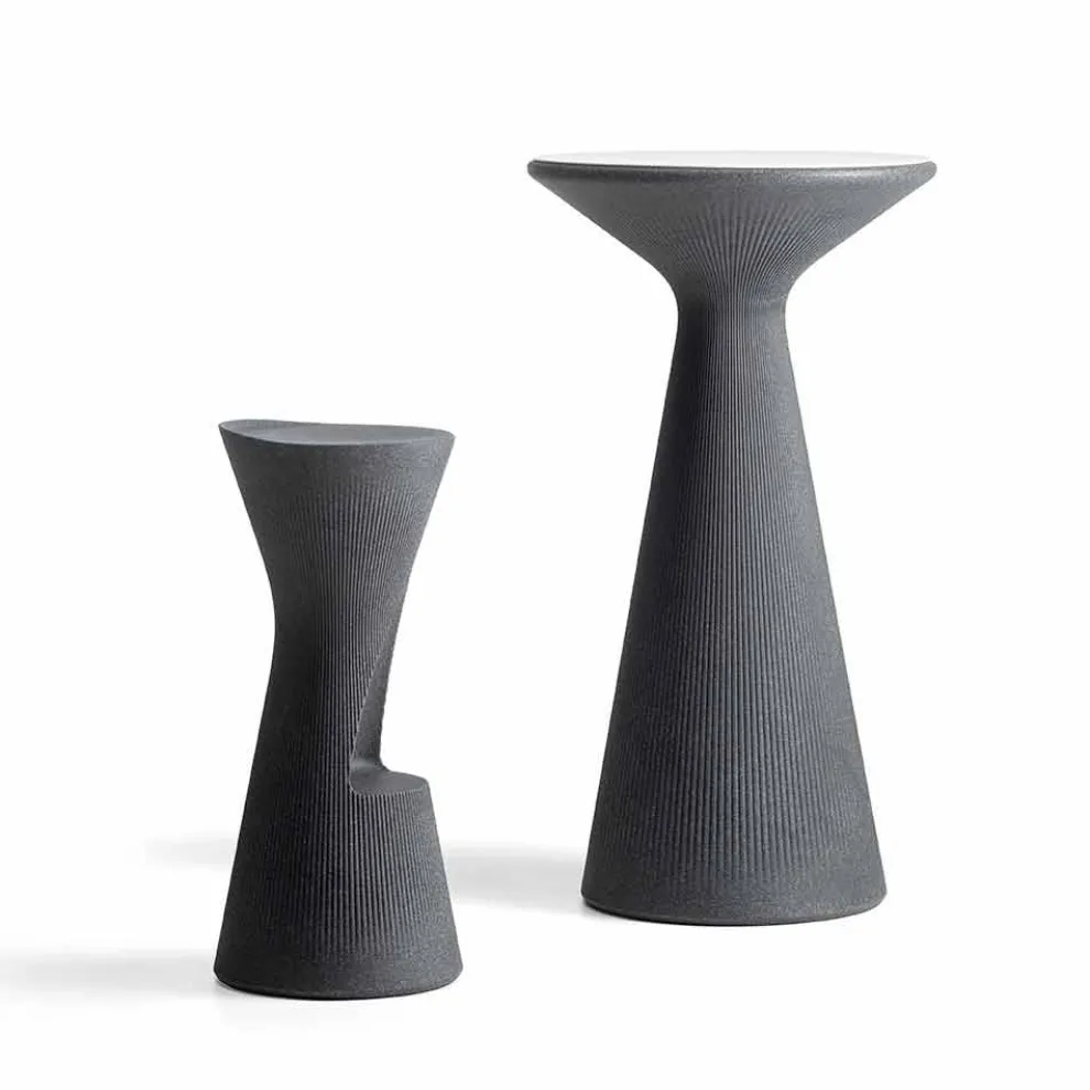 Hoher runder Couchtisch im Freien aus Polyethylen und HPL Made in Italy - Desmond