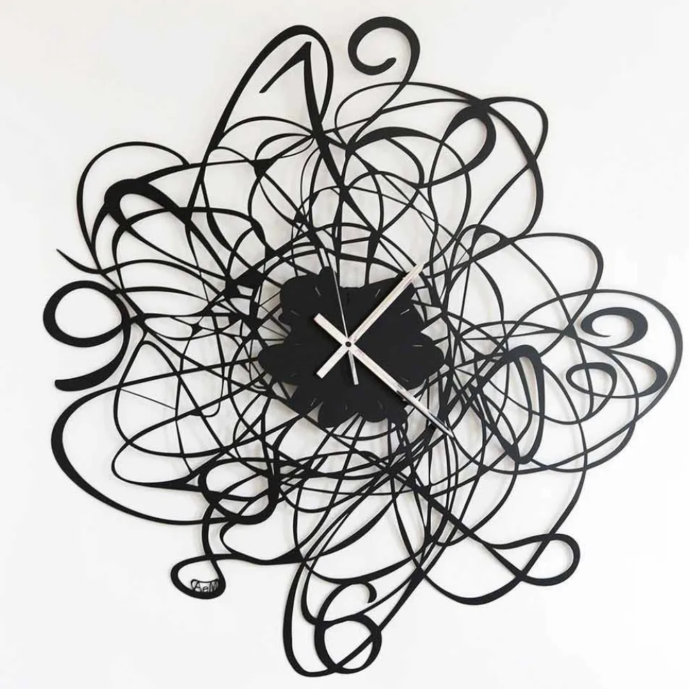 Moderne Design Wanduhr aus Eisen in schwarz oder weiß Made in Italy - Baldo