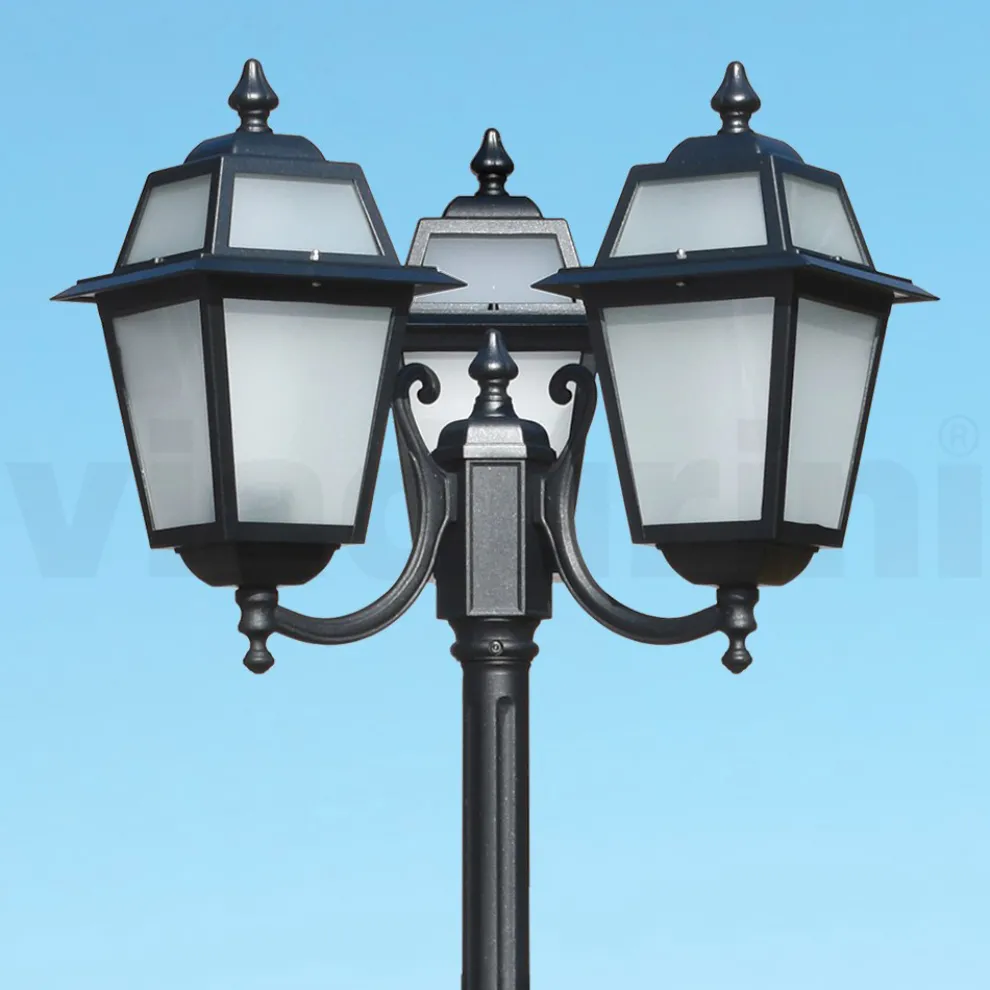 208 cm hohe Gartenlampe aus anthrazitfarbenem Aluminium und sandgestrahltem Glas - Elric