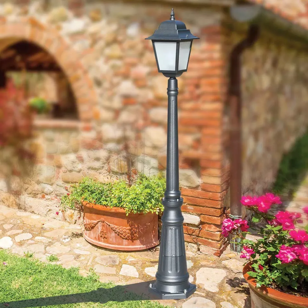 152 cm hohe Straßenlaterne aus Anthrazitglas und Aluminium Made in Italy - Scintilla