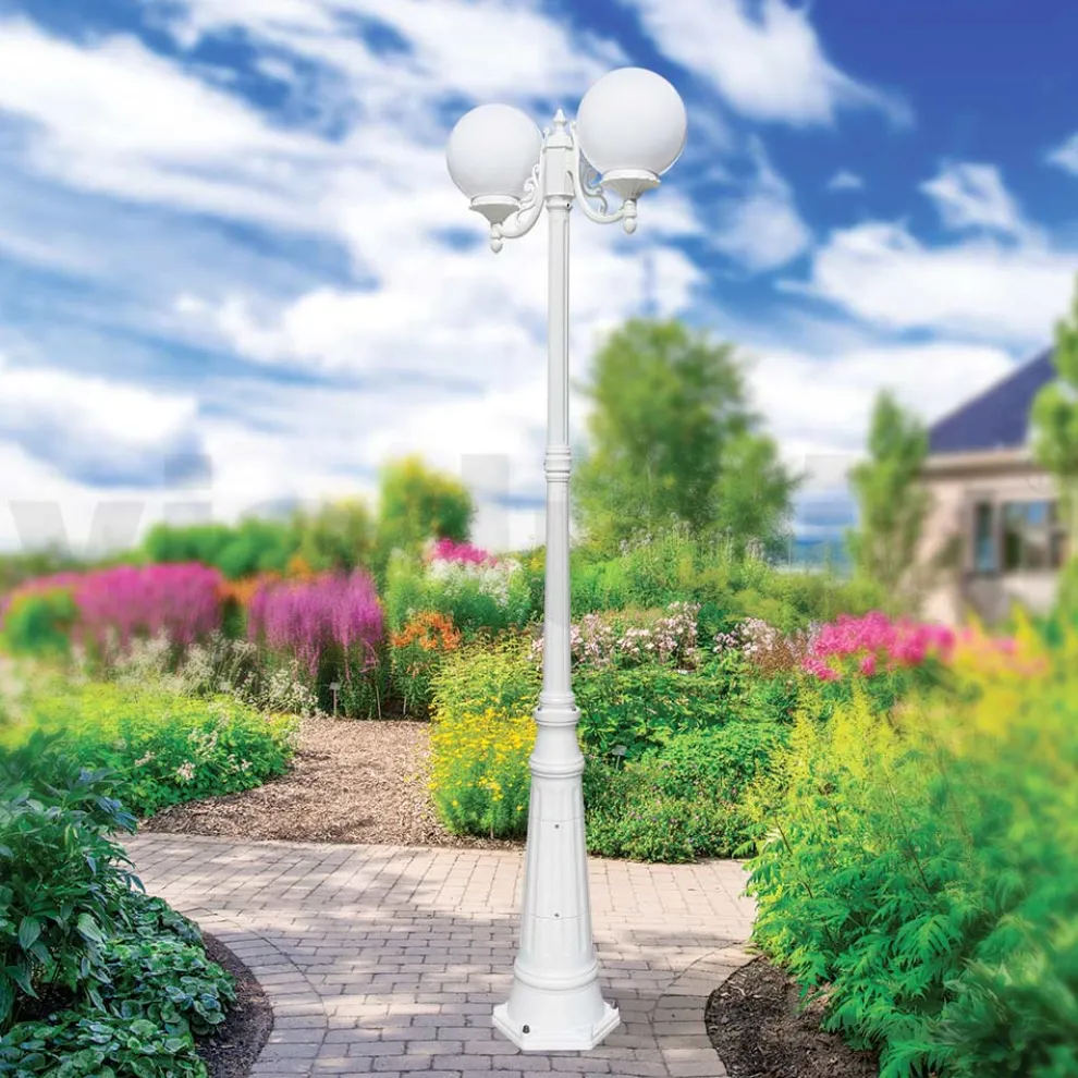 230 cm hohe Straßenlaterne aus weißem Acryl und Aluminium, hergestellt in Italien - Trovabianco