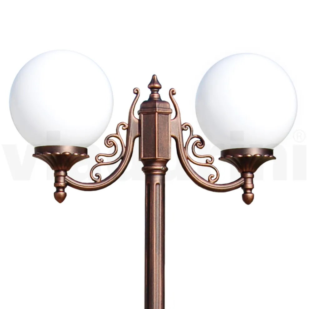 200 cm hohe Straßenlaterne aus schwarzem Acryl und Aluminium, hergestellt in Italien - Trovanero