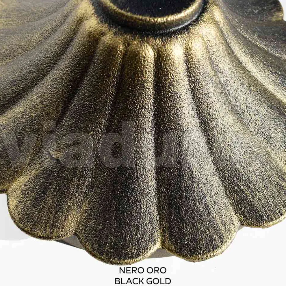 200 cm hohe Straßenlaterne aus schwarzem Acryl und Aluminium, hergestellt in Italien - Trovanero