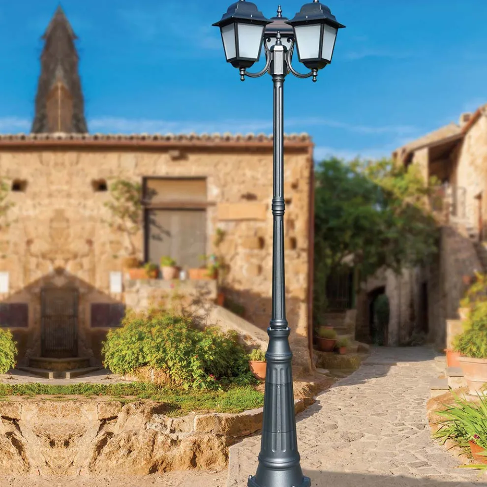 238 cm hohe Straßenlaterne aus Anthrazitglas und Aluminium Made in Italy - Scintilla