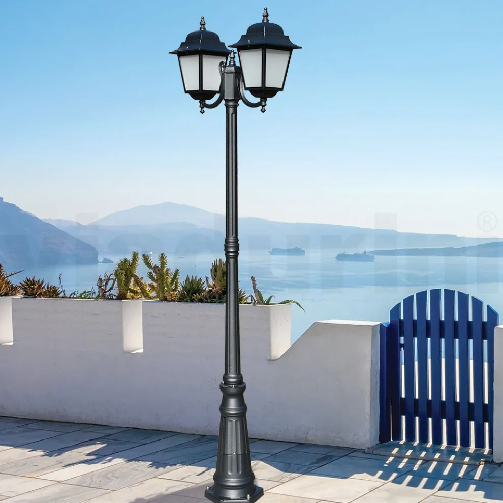 208 cm hohe Straßenlaterne aus Anthrazitglas und Aluminium Made in Italy - Scintilla