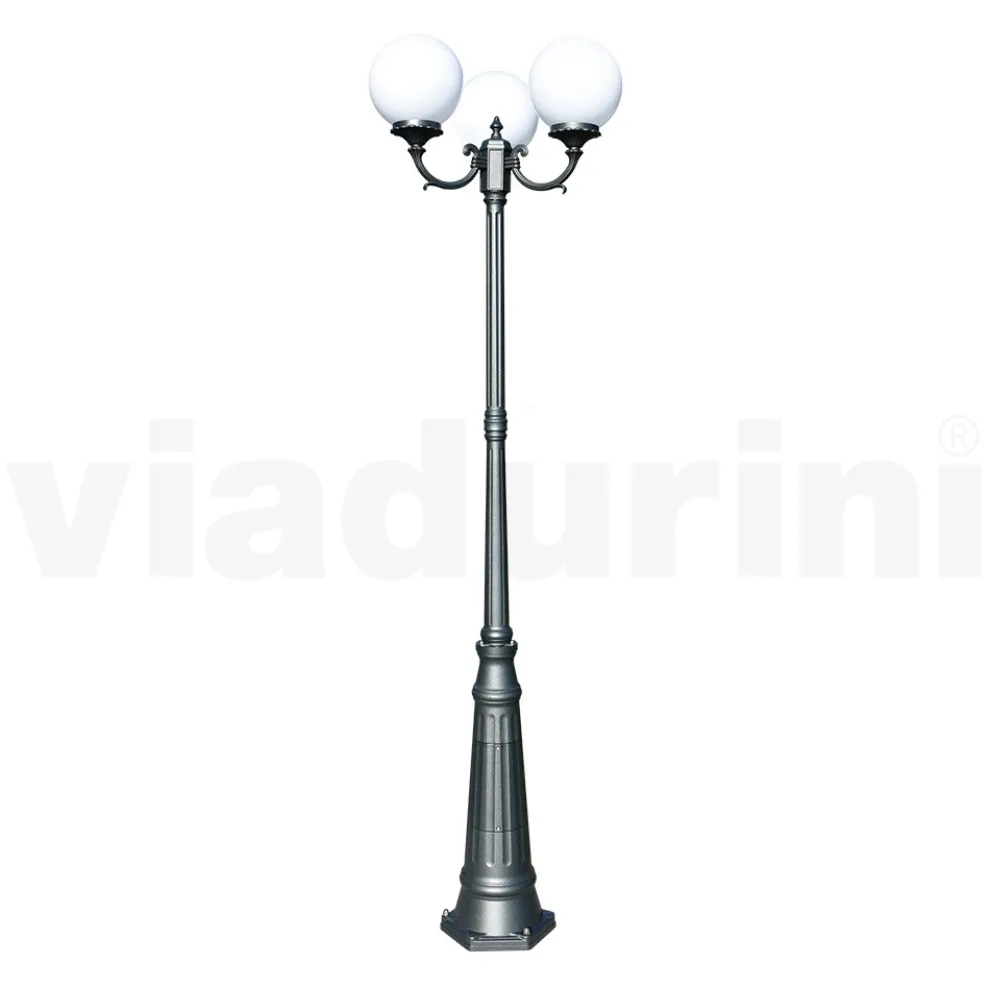 242 cm hohe Straßenlaterne aus Acryl und anthrazitfarbenem Aluminium. Hergestellt in Italien - Trovaantracite