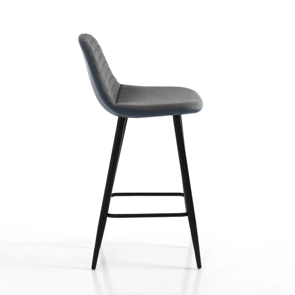 2 Hocker aus Stoff mit Samteffekt in Altgrau – Biscia