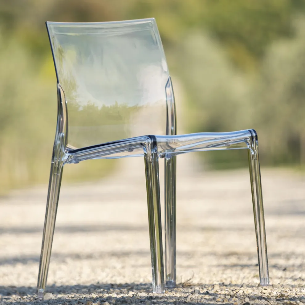 4 Außen- und Innenstühle aus Polycarbonat in verschiedenen Farben - Have