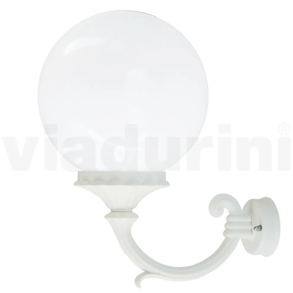 Außenlampe aus weißem Aluminium mit opaler Acrylkugel - Trovabianco