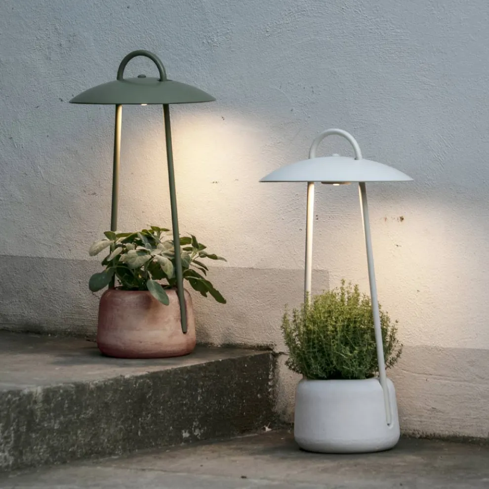 Außenlampe mit Pflanzgefäß aus Ton, Aluminium und Messing - Cappello