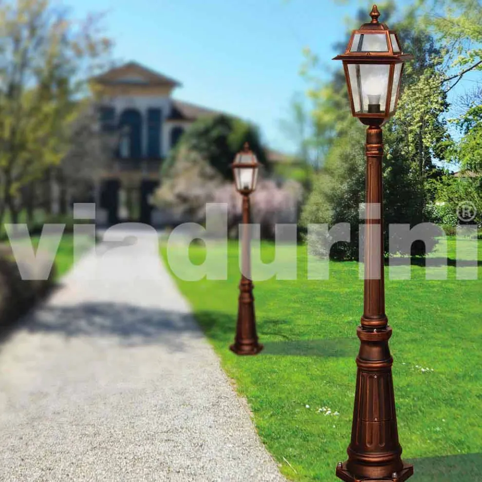 Außenlaternenpfahl aus Aluminiumdruckguss, hergestellt in Italien, Kristel